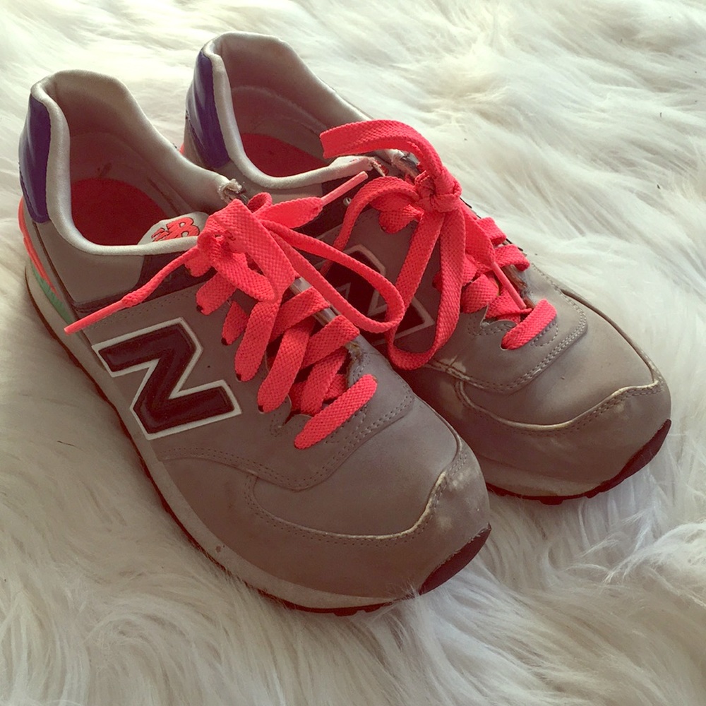NEW BALANCE COLORFUL SNEAKERS